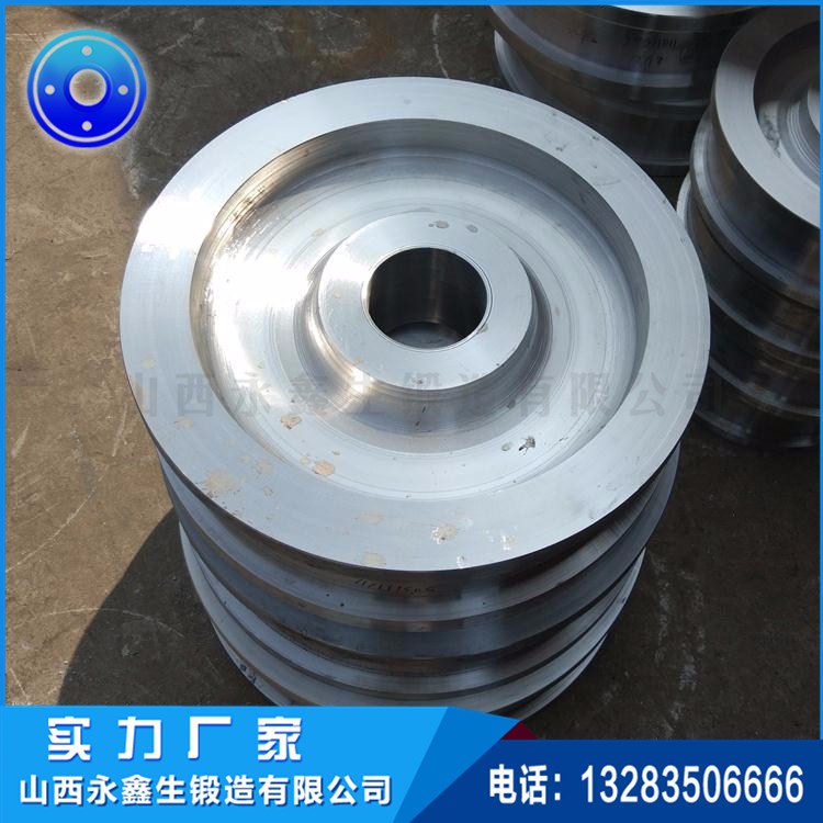 過(guò)跨車車輪鍛造件 過(guò)跨車車輪鍛造件